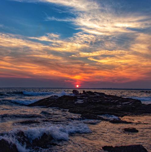 SUNSET WAVES